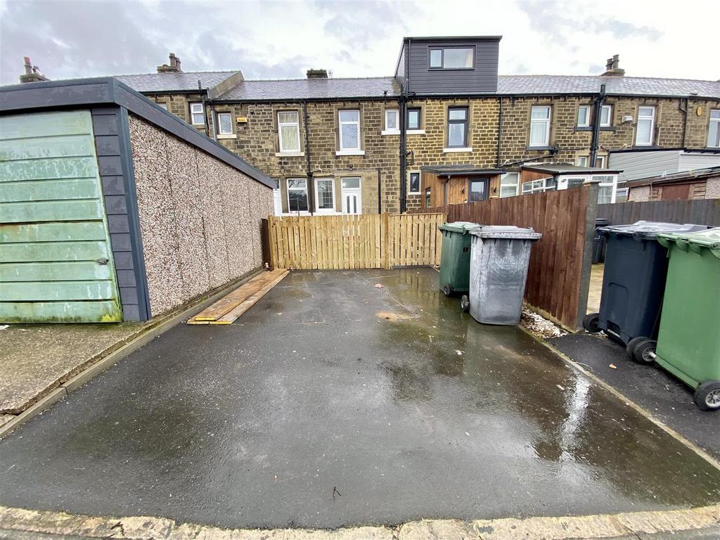 Bramleys Estate Agents - Eldon Road - Marsh (1).jp