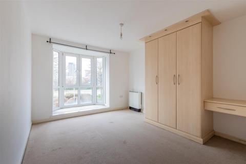 2 bedroom apartment for sale, Vellacott Close, Cardiff CF10