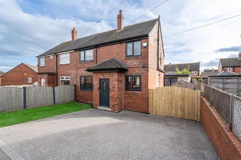3 bedroom semi-detached house for sale, Manor Close, Leeds LS26