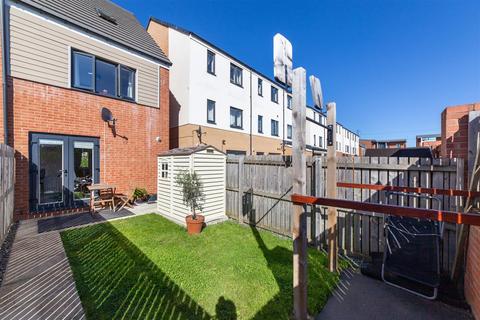 undefined, Elmwood Park Court, Newcastle Upon Tyne