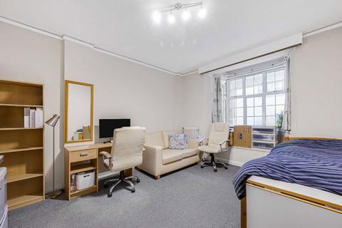 undefined, Woburn Place, London WC1H