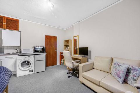 undefined, Woburn Place, London WC1H