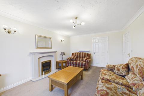 2 bedroom apartment for sale, Hardaker Court, 319-323 Clifton Drive South, Lytham St. Annes, FY8