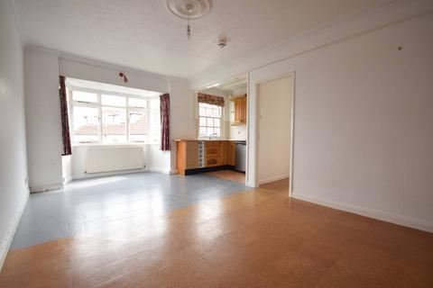 2 bedroom flat to rent, Northam Road, Bideford