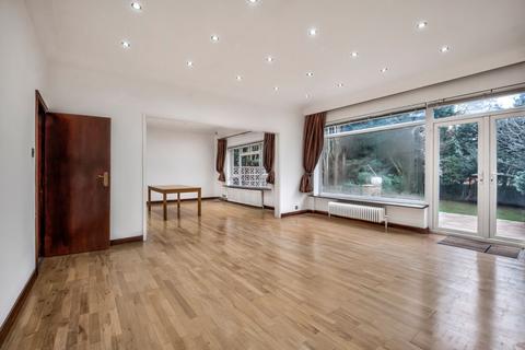 undefined, Hendon Avenue, London, N3