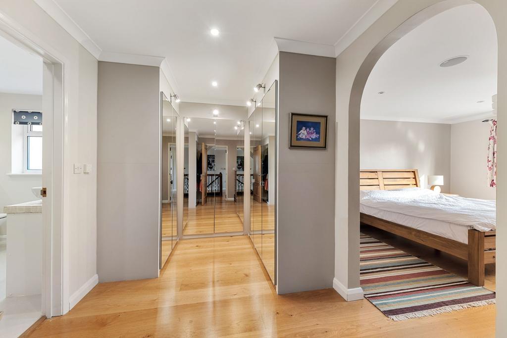 Principal bedroom