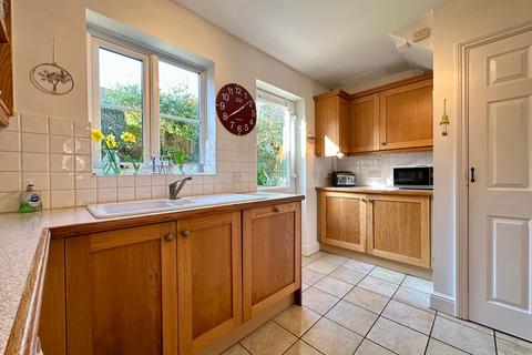 3 bedroom detached house for sale, Froden Close, Billericay CM11