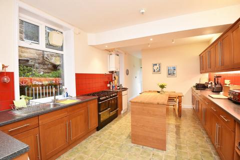 undefined, Valley Drive, Harrogate, HG2