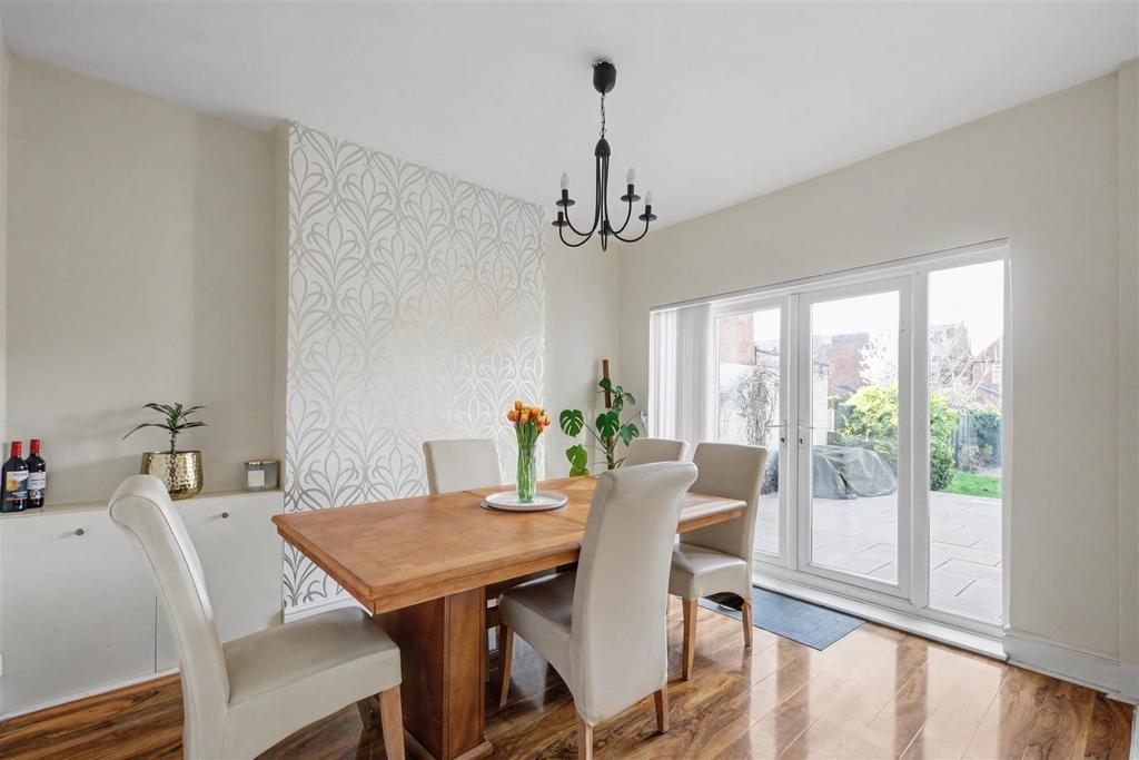 Dining Room 1.jpeg