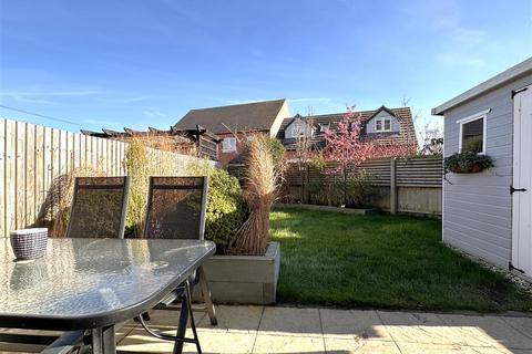 4 bedroom semi-detached house for sale, Alexander Mews, Balderton, Newark