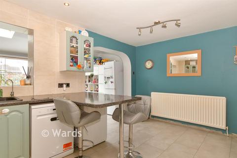 3 bedroom terraced house for sale, Cliff View Gardens, Sheerness ME12