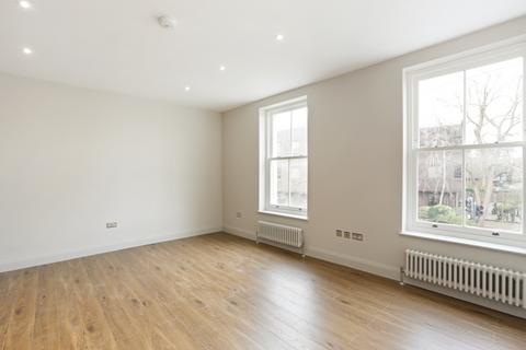 undefined, Queens Road, Teddington TW11