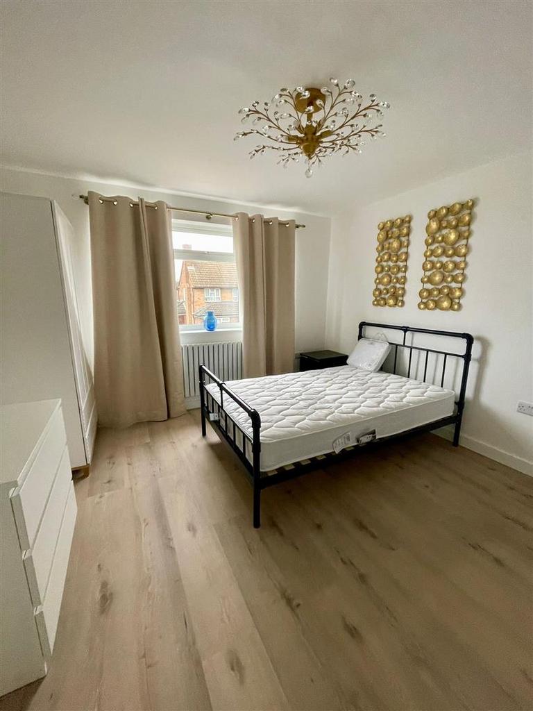 Room 5 new pic.jpeg