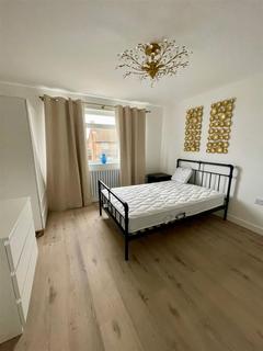 1 bedroom house to rent, Harding Way, Cambridge CB4