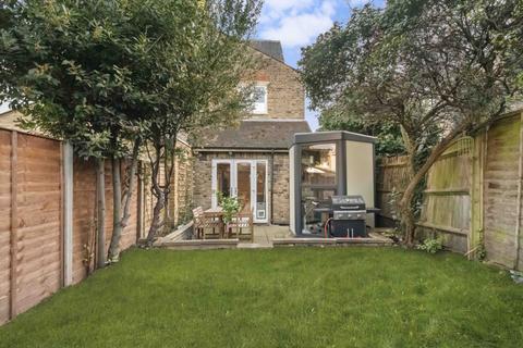 Lavenham Road, London, SW18