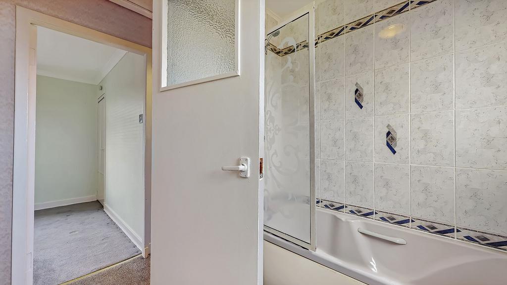 20-web-or-mls-4 Rowanpark Drive 31