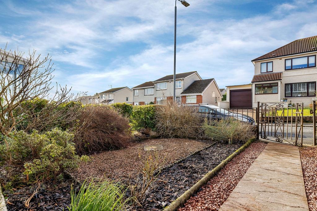 22-web-or-mls-4 Rowanpark Drive 15
