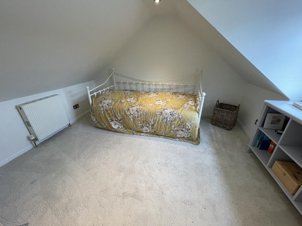Bedroom 2.JPG