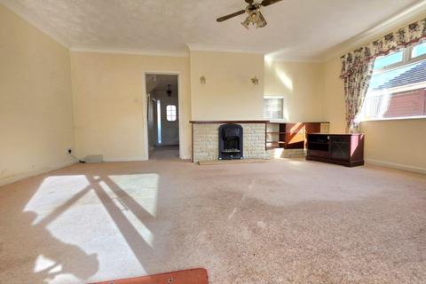 3 bedroom detached house for sale, St. Michaels Road, Burnham-on-Sea, Somerset, TA8