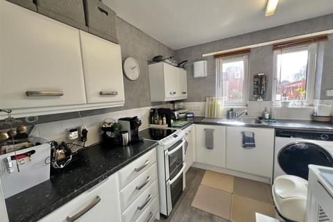 3 bedroom semi-detached house for sale, Richard Court, Darlington