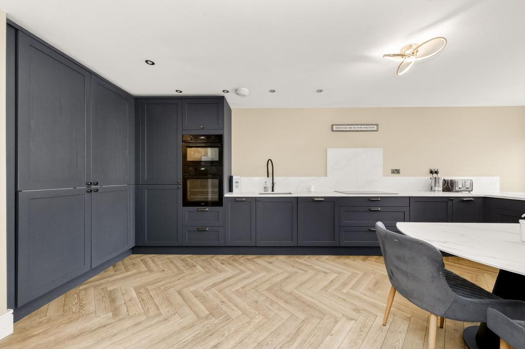 Dining kitchen