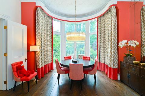 5 bedroom flat for sale, Belsize Park Gardens, Belsize Park, NW3