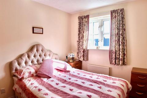 3 bedroom semi-detached house for sale, St. Madoc Close, Pontllanfraith, NP12