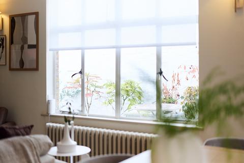 1 bedroom apartment for sale, Strathearn Place, London