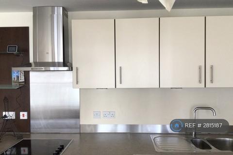 undefined, Ferry Court, Cardiff, CF11