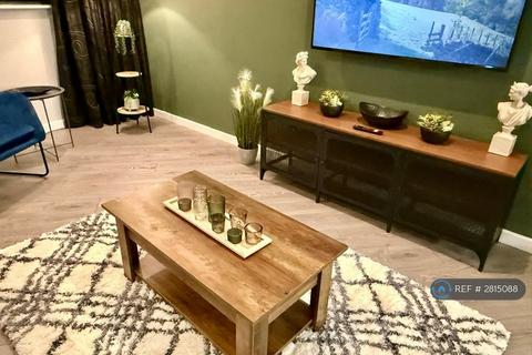 2 bedroom flat to rent, Bridgewater Place, Leeds, LS11