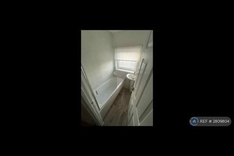 3 bedroom semi-detached house to rent, Alport Grove, Sheffield, S12