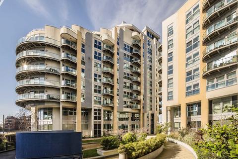 1 bedroom flat for sale, Bridges Court Road, London SW11