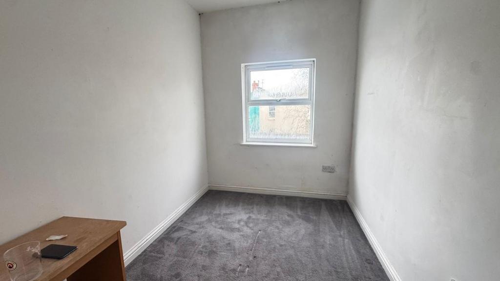Bedroom 4.jpeg