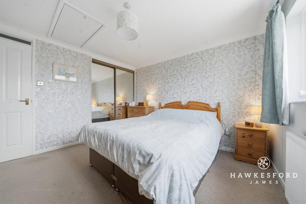 Fallowfield, Sittingbourne - Bedroom 1