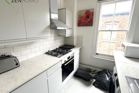 4 bedroom house share to rent,  Room, London N22