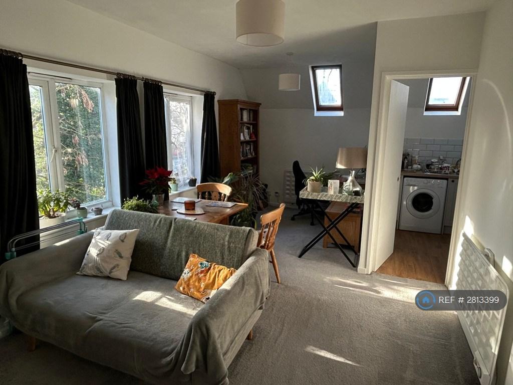 Previous Tenants Living Room Layout