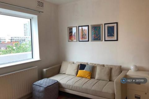2 bedroom flat to rent, Parliament Court, London, NW3