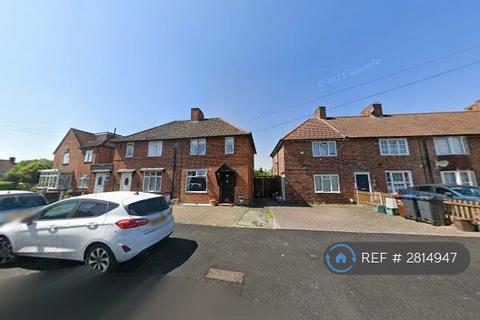 3 bedroom end of terrace house to rent, Flaxley Road, Morden, SM4