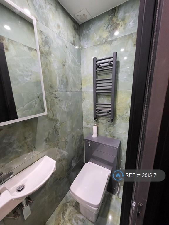 Family Bathroom First Floor