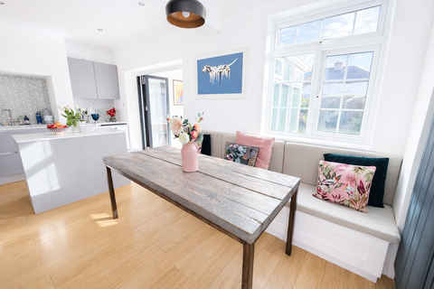 3 bedroom semi-detached house to rent, Fern Hill Mount, Shipley BD18