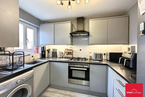 1 bedroom flat for sale, Dean Road, Cadishead, M44