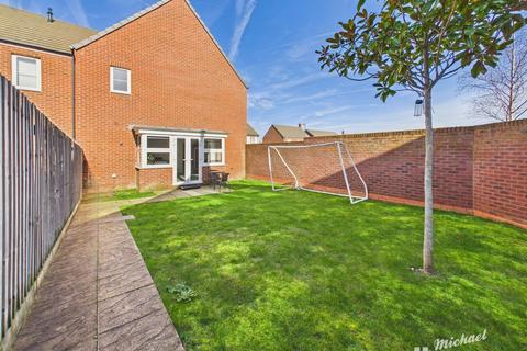 4 bedroom semi-detached house for sale, Rome Avenue, Aylesbury