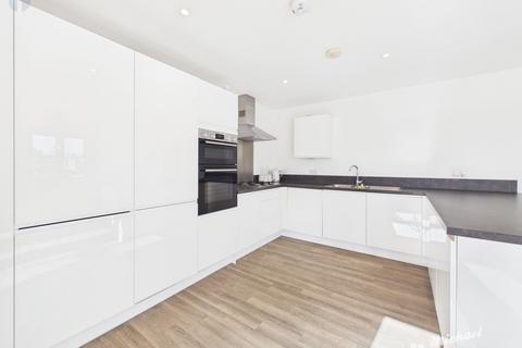 4 bedroom semi-detached house for sale, Rome Avenue, Aylesbury