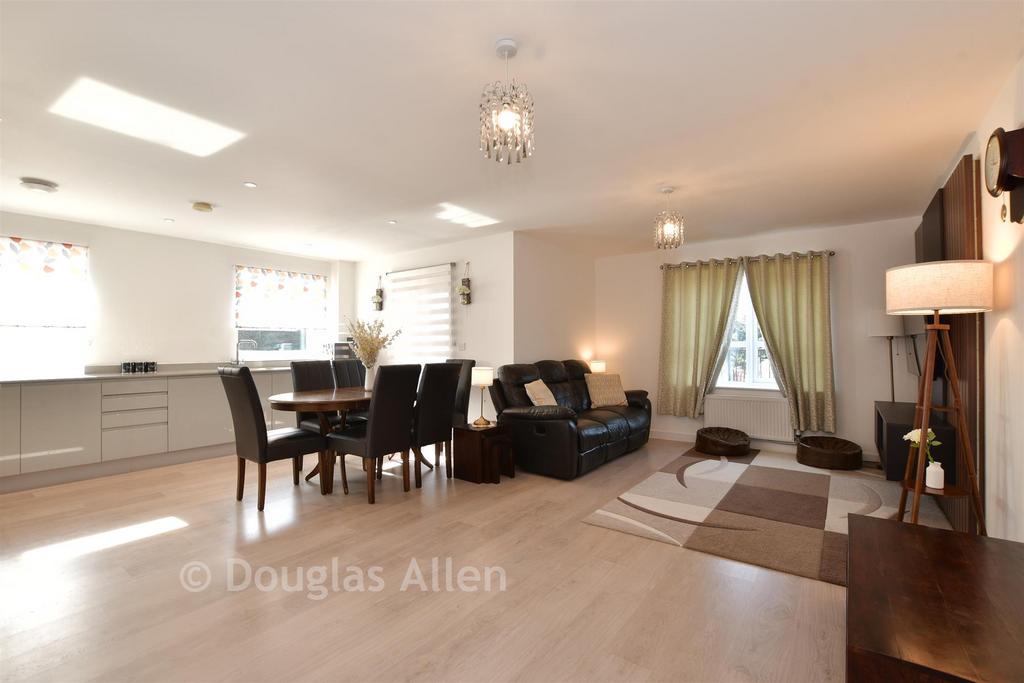 Lounge/ Kitchen/Dining Room
