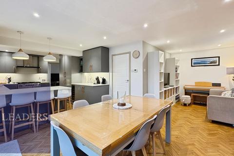 4 bedroom detached house for sale, Bois Hall Gardens, Halstead, Essex