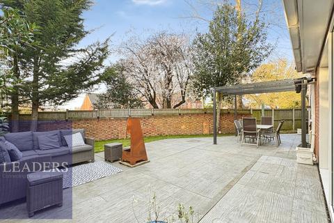 4 bedroom detached house for sale, Bois Hall Gardens, Halstead, Essex