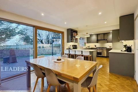 4 bedroom detached house for sale, Bois Hall Gardens, Halstead, Essex