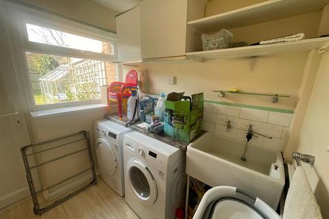undefined, Gilmore Close, Langley, Berks