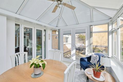 2 bedroom detached bungalow for sale, Cranborne Close, Trowell, Nottingham