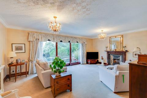4 bedroom detached house for sale, Park Street, Bridgend, Bridgend County Borough, CF31 4AZ